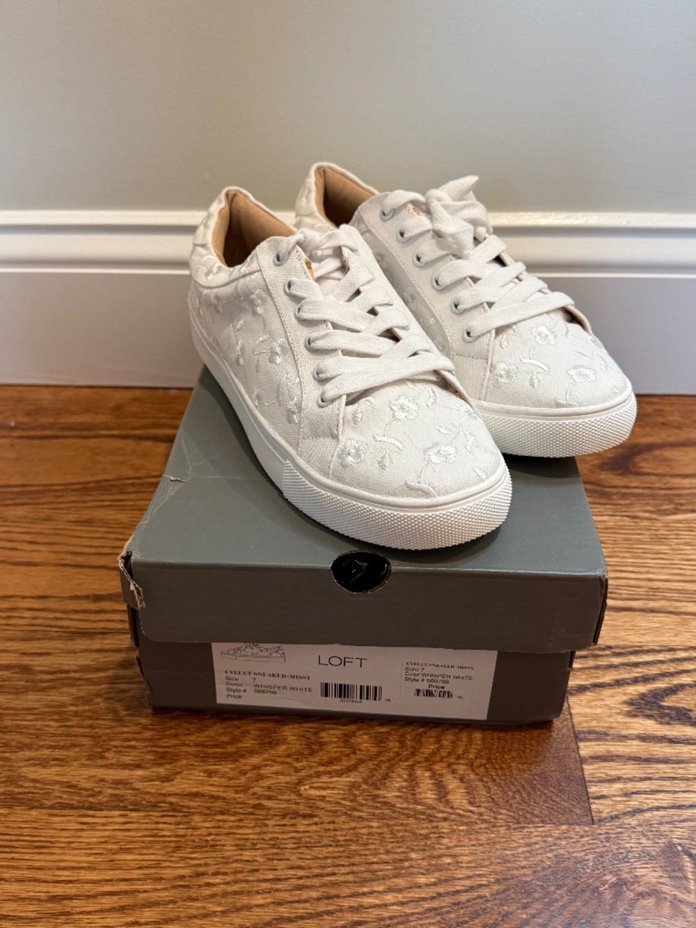 NEW - White Eyelet Sneakers